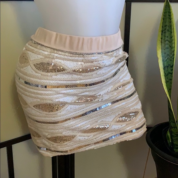 Sequence skirt